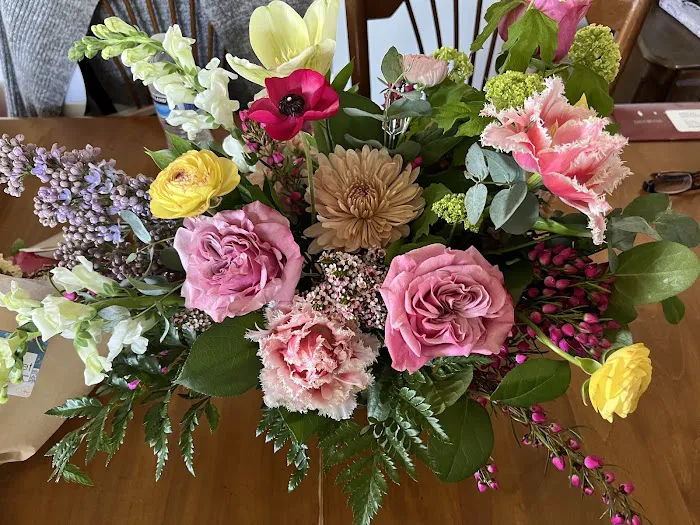 Columbia City Bouquet 5