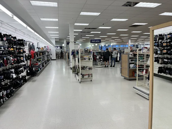 Marshalls & HomeGoods 2