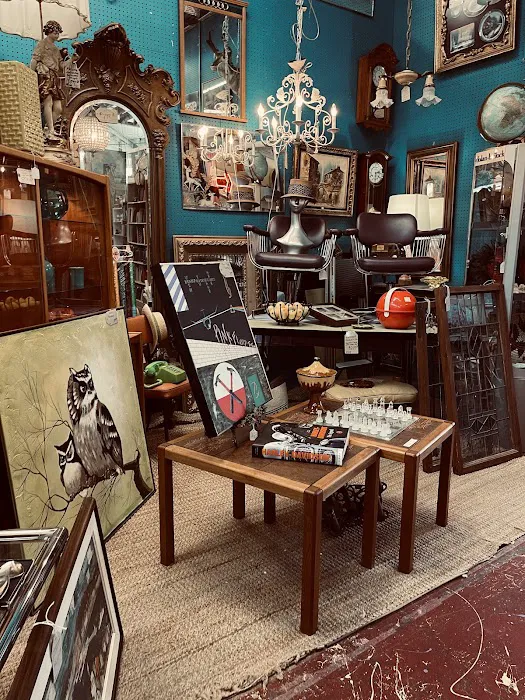 Capital City Antique Mall 9