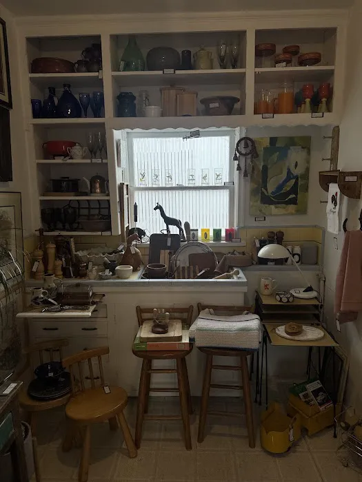 NOUVE Home Goods 9