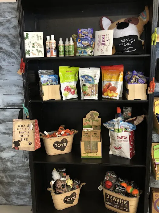 Postal Shoppe & Gifts 3