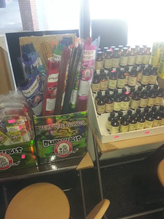 Smiley dollar store and party supplies 5