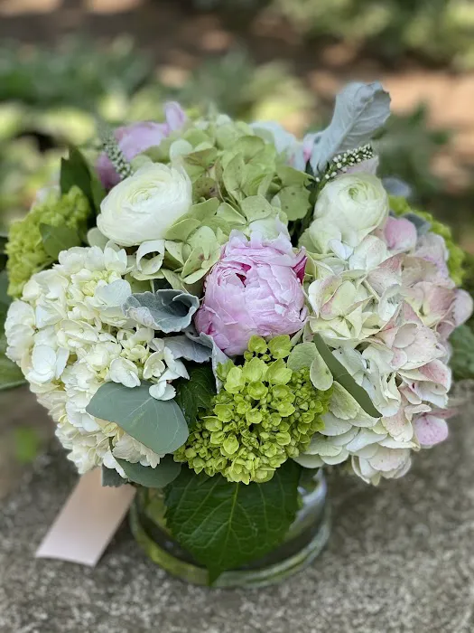 Guilford White House Florist 7