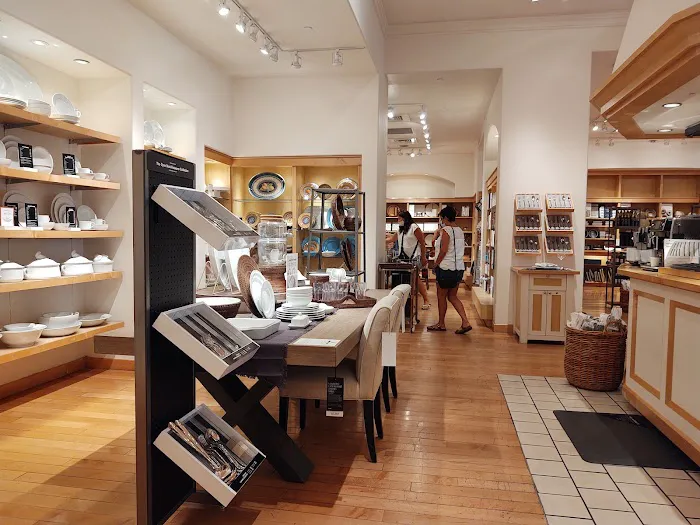 Williams-Sonoma 4
