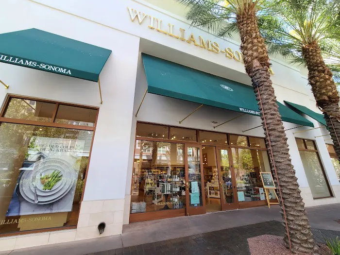 Williams-Sonoma 7