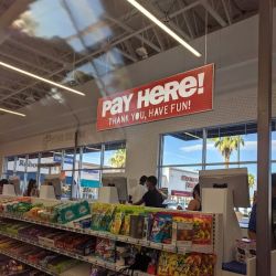 Five Below ico
