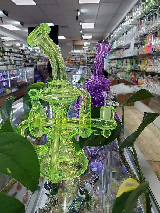 D’s Smoke Shop 4