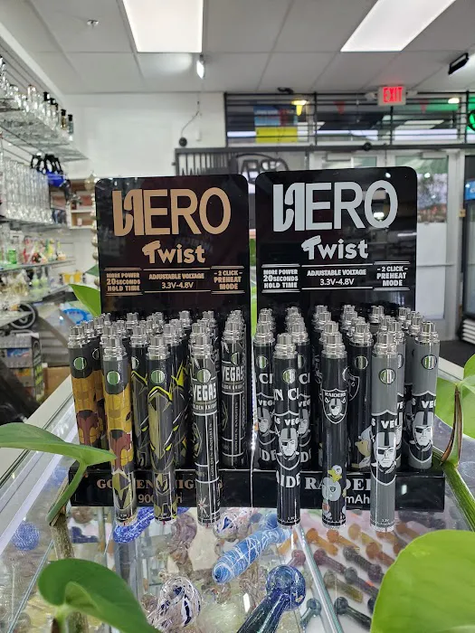 D’s Smoke Shop 6