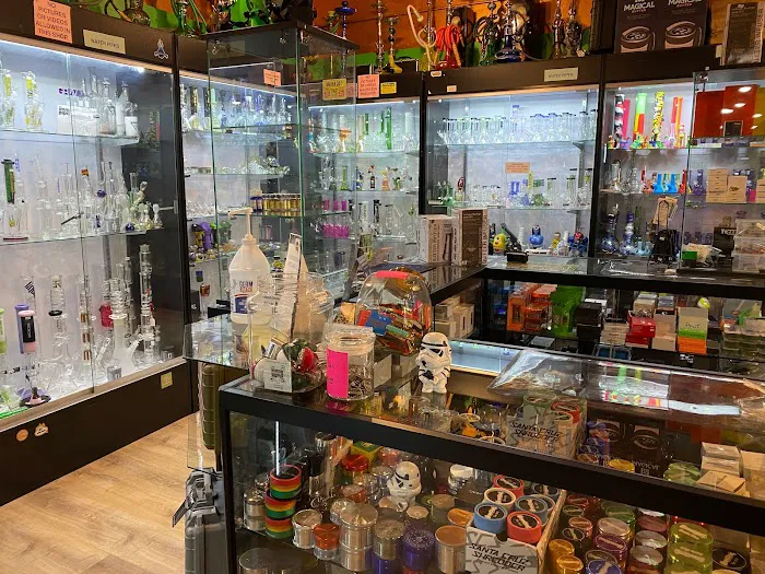 Urban Chaos Smoke Shop 7