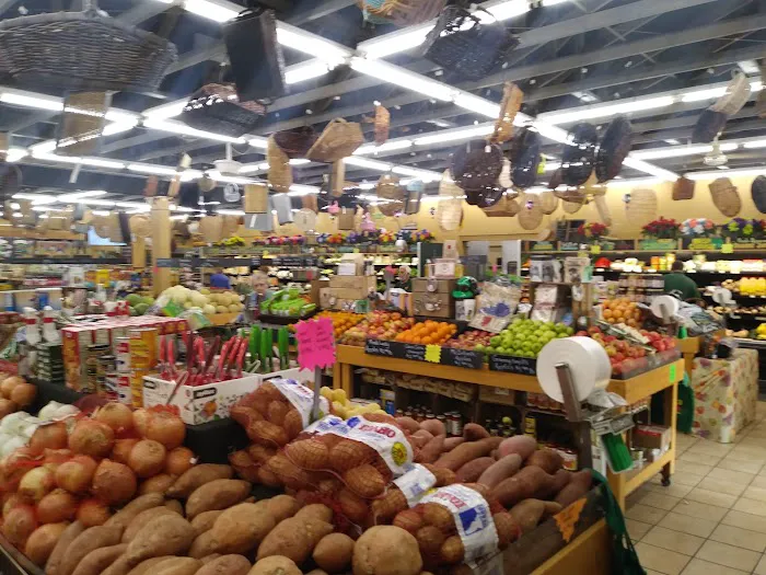 Paul's Fruit Market 0
