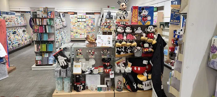 Jan's Hallmark Shop 5