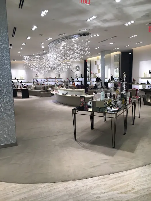 Saks Fifth Avenue 8