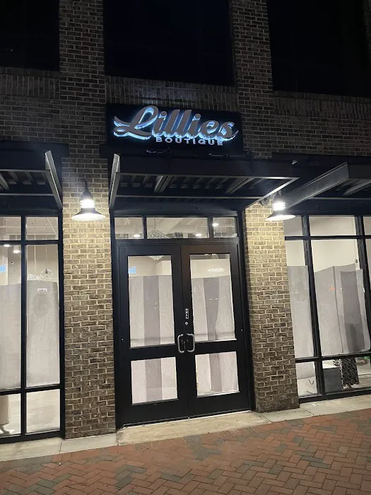 Lillies Boutique 7