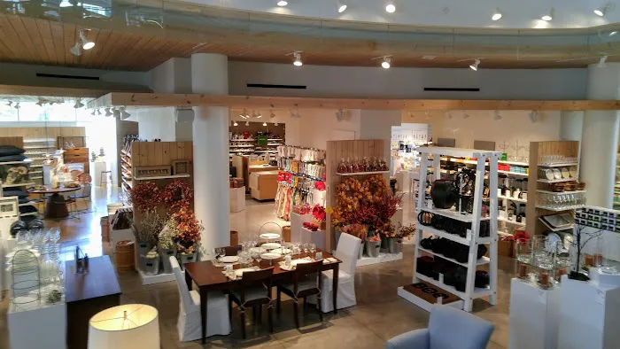 Crate & Barrel 5