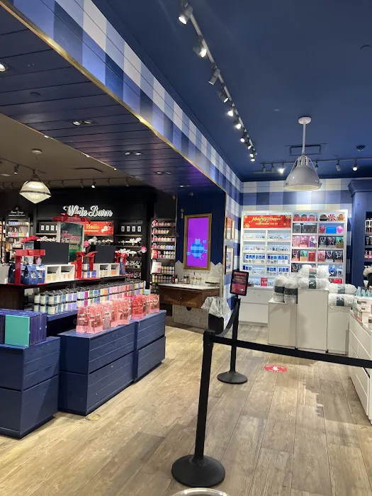 Bath & Body Works 4