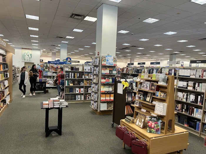 Barnes & Noble 1