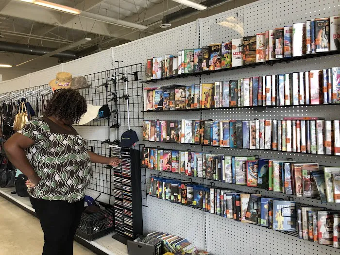 Angel View Resale Store - Temecula 6
