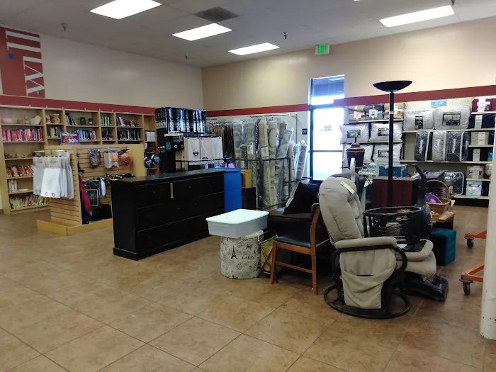 Goodwill Southern California Store & Donation Center 7