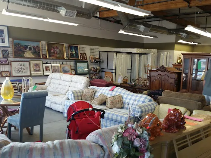 Angel View Resale Store - Hemet 2