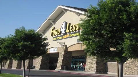 Food 4 Less 0