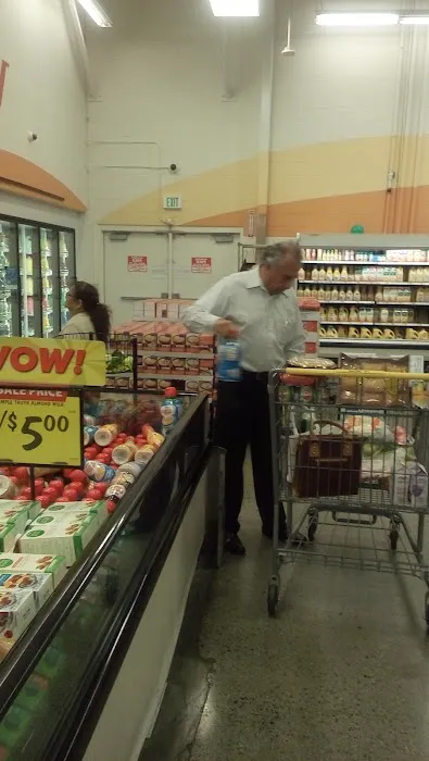 Food 4 Less 6