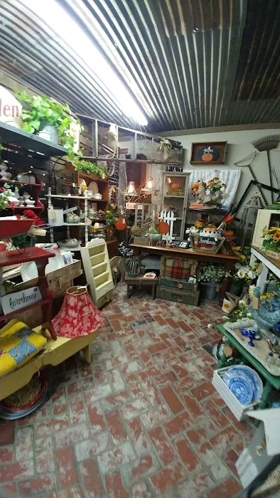 Fourth Street Antiques 6