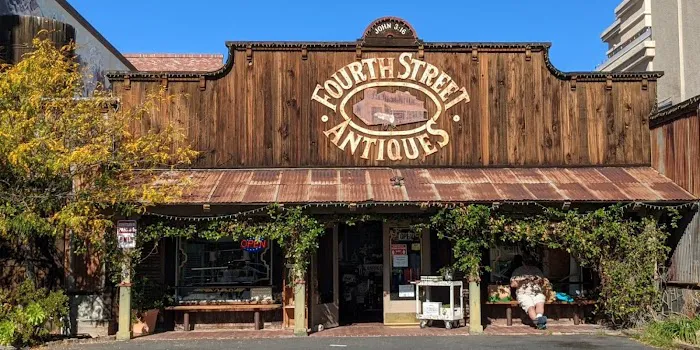Fourth Street Antiques 0