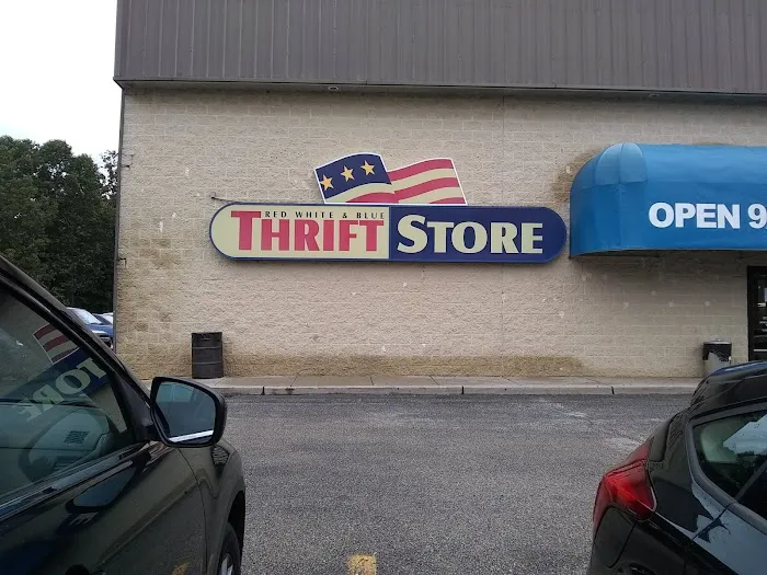 Red White & Blue Thrift Store 8