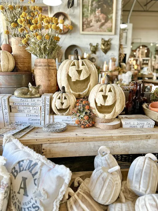The Little Burlap Barn 4
