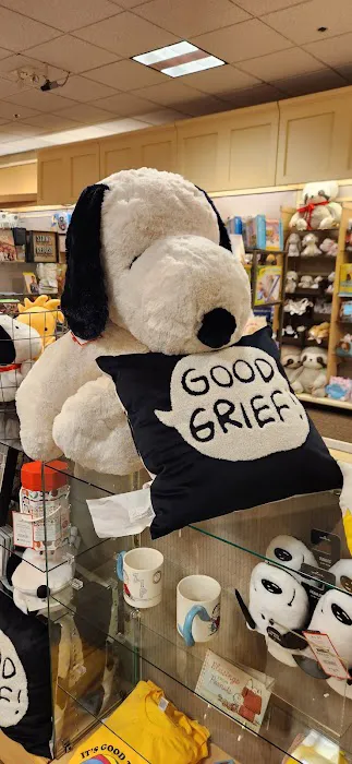 Amy's Hallmark Shop 0