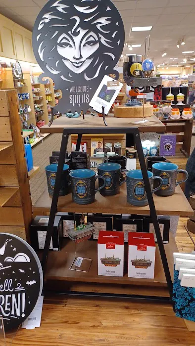 Amy's Hallmark Shop 7