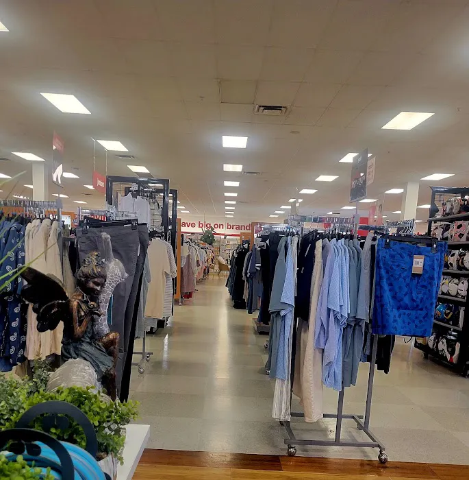 T.J. Maxx & HomeGoods 8