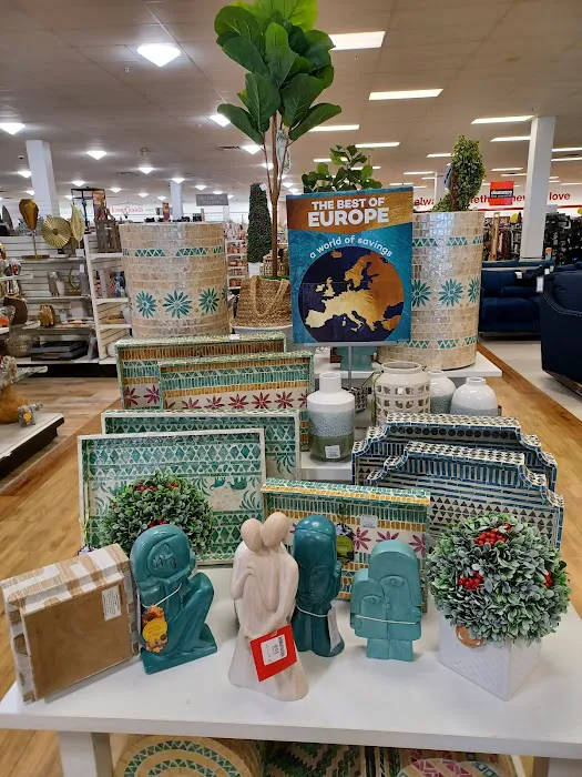 T.J. Maxx & HomeGoods 7