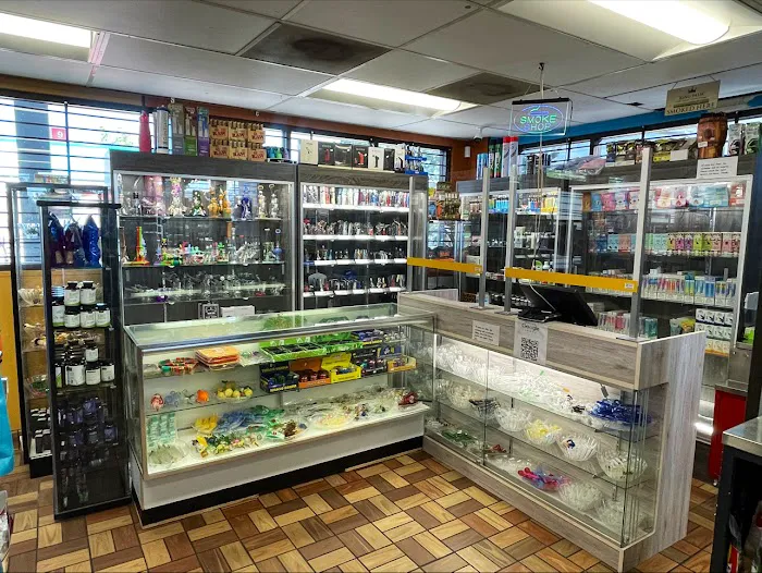 Break time Gas Plus Smoke & Vape Shop 8