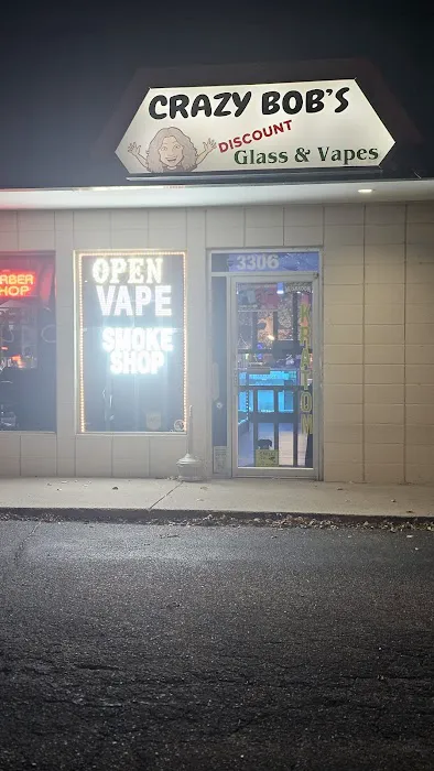 Crazy Bob's Discount Glass and Vapes 9