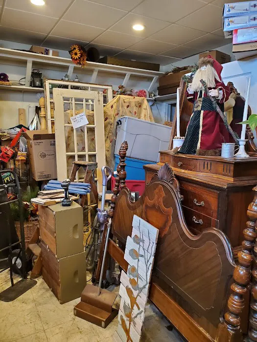 Downtown Treasure Marketplace 8