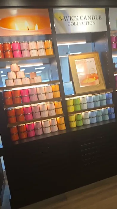 Bath & Body Works 1