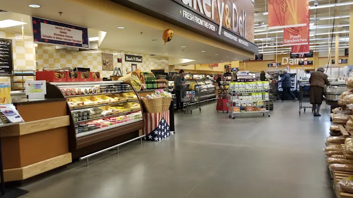 Commissary - Fort Carson 8
