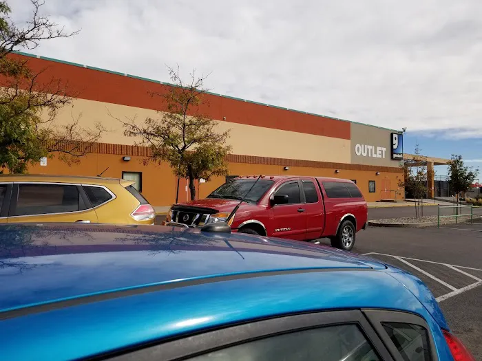 Goodwill Outlet and Donation Center 6