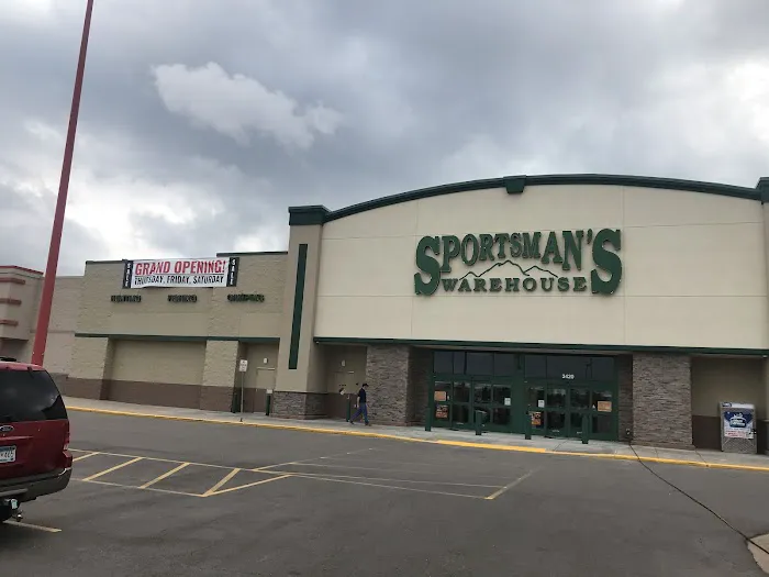 Sportsman's Warehouse 1