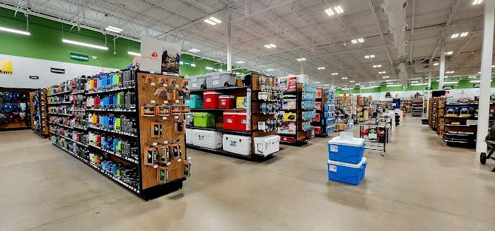 Sportsman's Warehouse 3