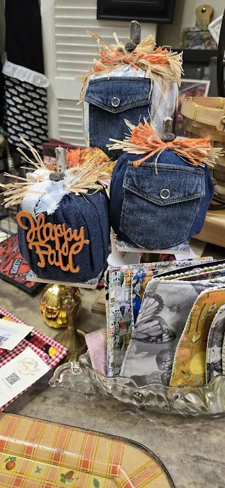 Nest to Threads Boutique Marketplace 0