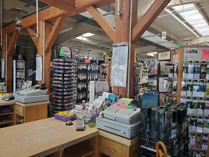 Country Housewares Store 5