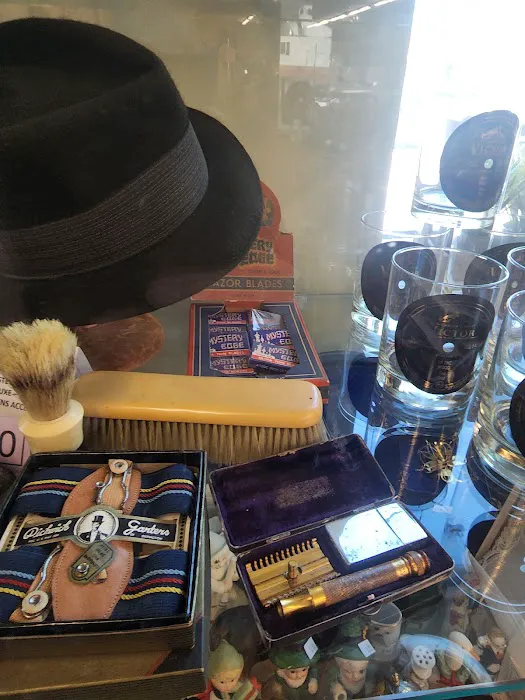 Main Street Closet 4