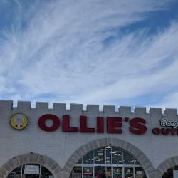 Ollie's Bargain Outlet ico