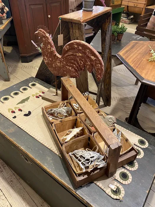Moravian House Antiques 7