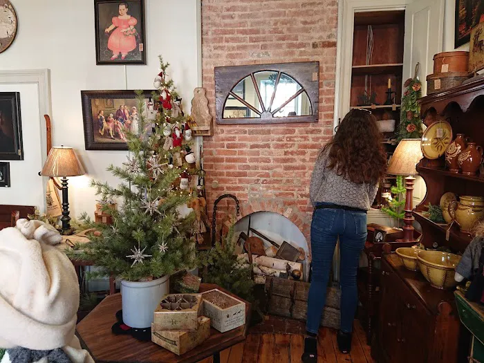 Moravian House Antiques 5