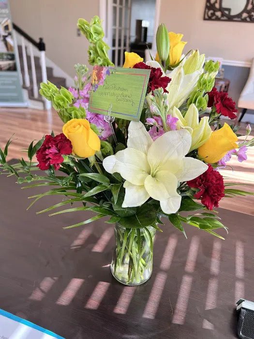 Mattie Lou's Flower & Gift 8