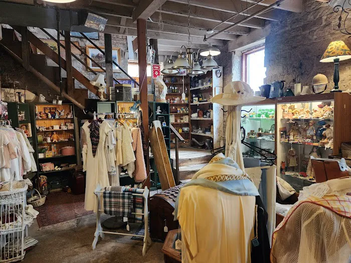 Staples Mill Antiques 1