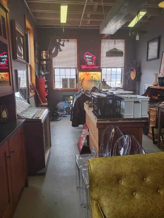 Staples Mill Antiques 3
